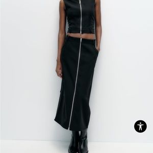 Zippered midi skirt